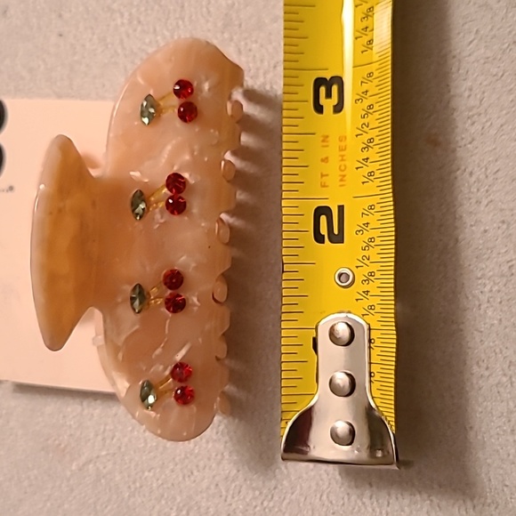 SO BRAND LARGE HAIR CLIP - Picture 5 of 5